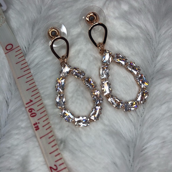 Stunning drop earrings with huge sparkle & style - Picture 7 of 10